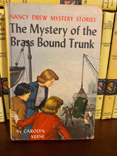Load image into Gallery viewer, Vintage Nancy Drew #17 Brass-Bound Trunk OT 1st YSPC Prtg