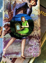 Load image into Gallery viewer, Nancy Drew Pop Socket Sleuth Social